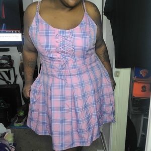 Hot topic plaid dress plus size  3